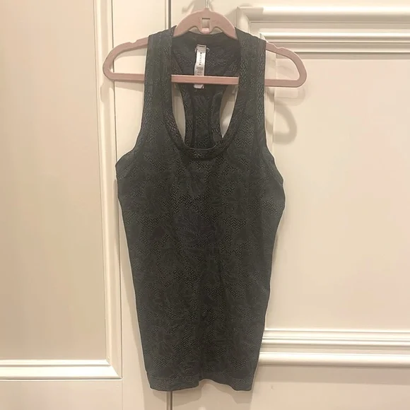 Athleta Women’s Grey/Black Momentum Tank Top XS - Picture 2 of 4